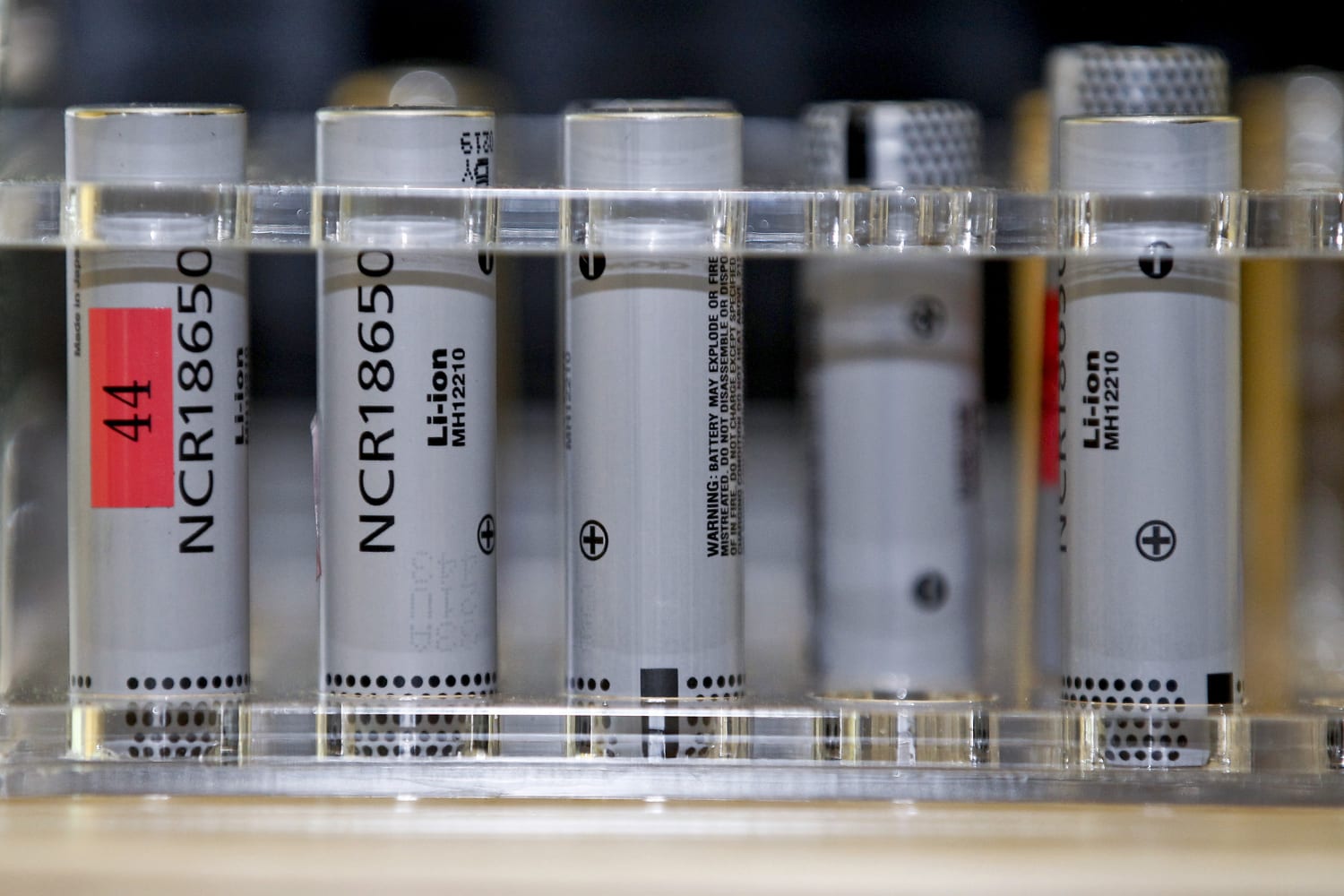 exploding vape battery, fire hazard e-cigarette, counterfeit battery danger, overheating vape device, safety warning - The battery behind dangerous and deadly e-cigarette explosions